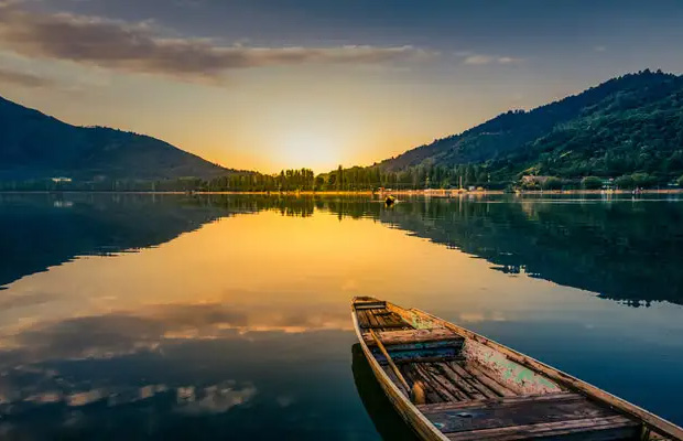 Travelling to Kashmir in May and June: A Complete Guide