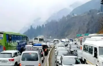 Driving Conditions in Himachal: What Tourists Should Know