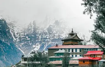 Is It Safe to travel in Himachal by Taxi? (Complete Guide)