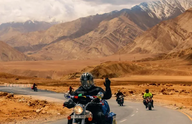 Leh-Ladakh Road Trip Guide: Manali vs Srinagar Route