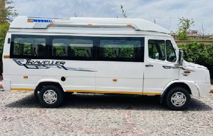 Tempo Traveller in Himachal