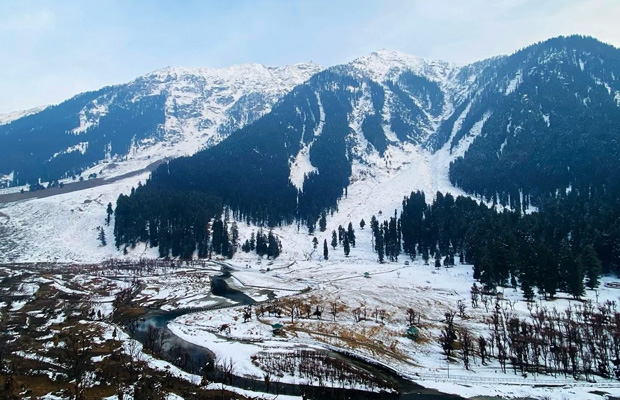 Kashmir Tour Packages from Noida